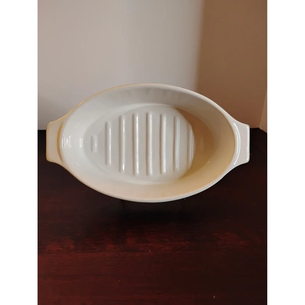 French Country Baker Cuisine de la Mere Mint Green Oval Ceramic Casserole Dish